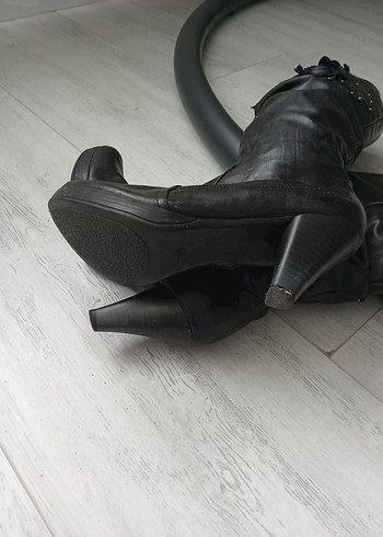 Siyah Deri Diz Üstü Gotik Topuklu Çizme - Görsel 3