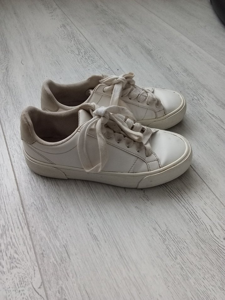 Beyaz Minimalist Platform Topuklu Kadın Spor Ayakkabı - Görsel 2