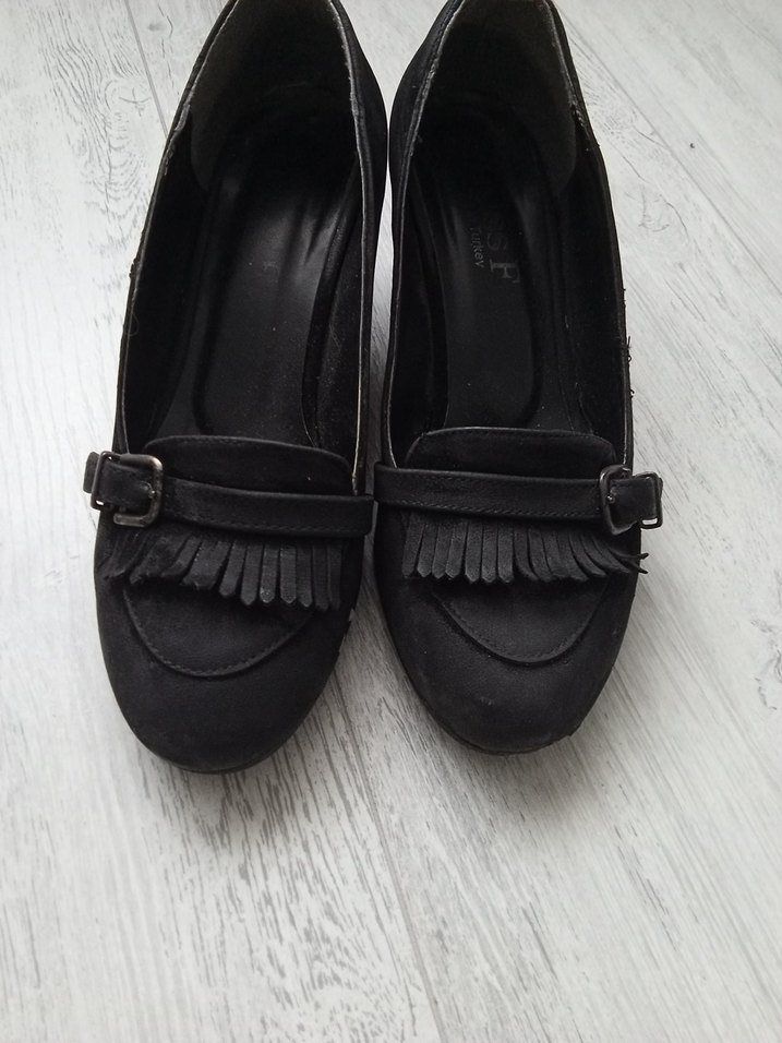 Siyah Tokalı Kadın Topuklu Klasik Ayakkabı - Görsel 5