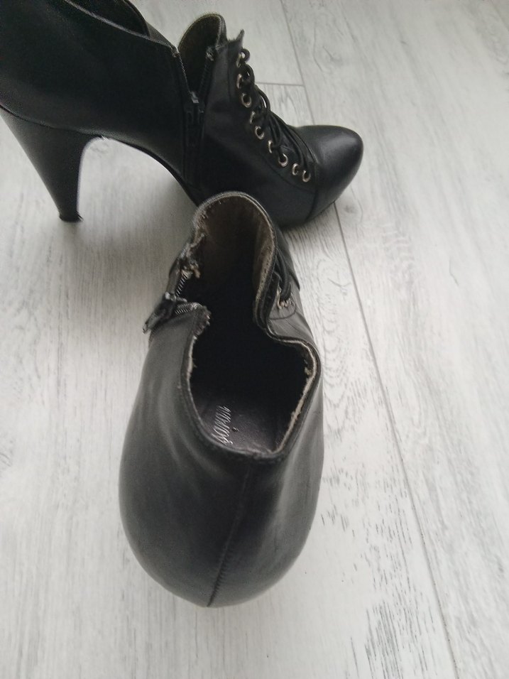 Siyah Deri Stiletto Topuklu Gotik Bot - Görsel 3
