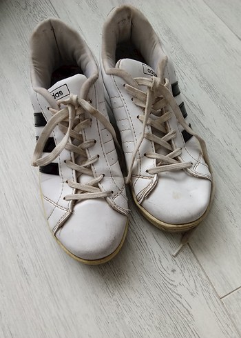 adidas 40