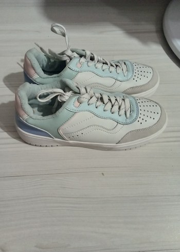 Stradivarius Pastel Renkli Rahat Ve Sik Spor Ayakkabi