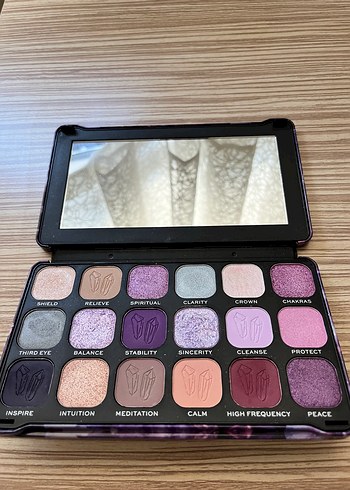 Beden Revolution far paleti amethyst