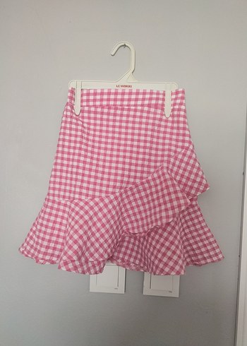 Pembe Kareli Fırfırlı Mini Etek
