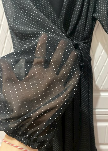 Siyah Puantiyeli Uzun V Yaka Elbise - Görsel 2