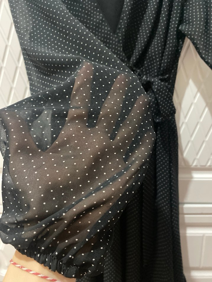 Siyah Puantiyeli Uzun V Yaka Elbise - Görsel 2