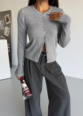 Düğmeli Gri Triko Kadın Ofis Kıyafeti Hırka - Görsel 4
