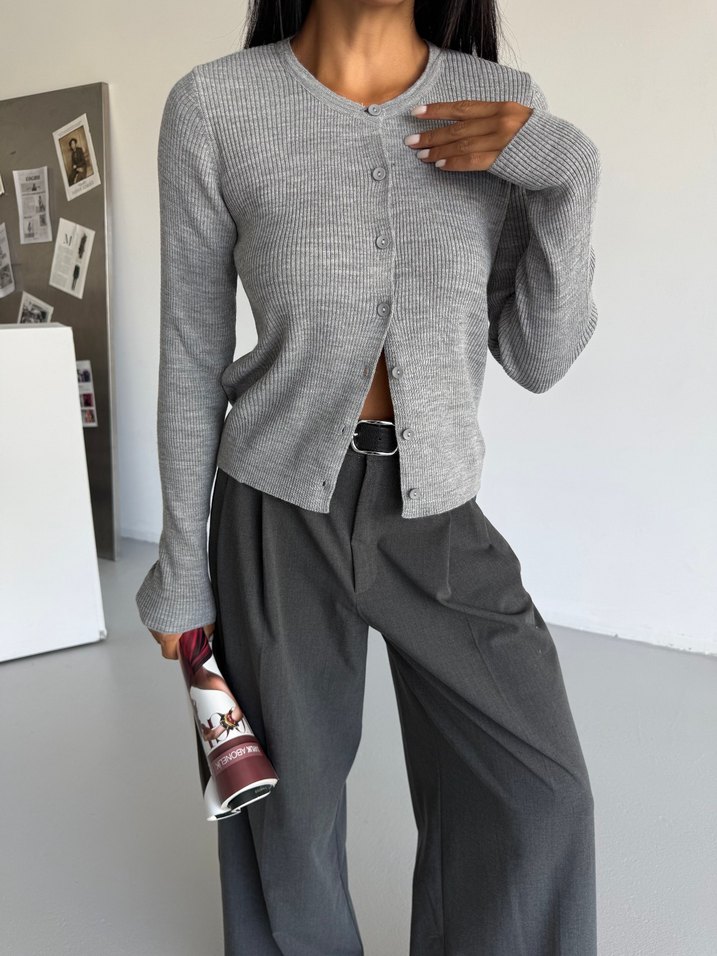 Düğmeli Gri Triko Kadın Ofis Kıyafeti Hırka - Görsel 4
