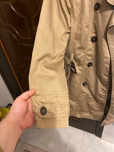 LC Waikiki Trench kot