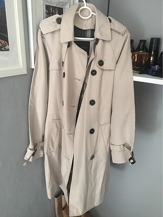 Zara trenchcoat