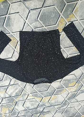 Siyah Crop