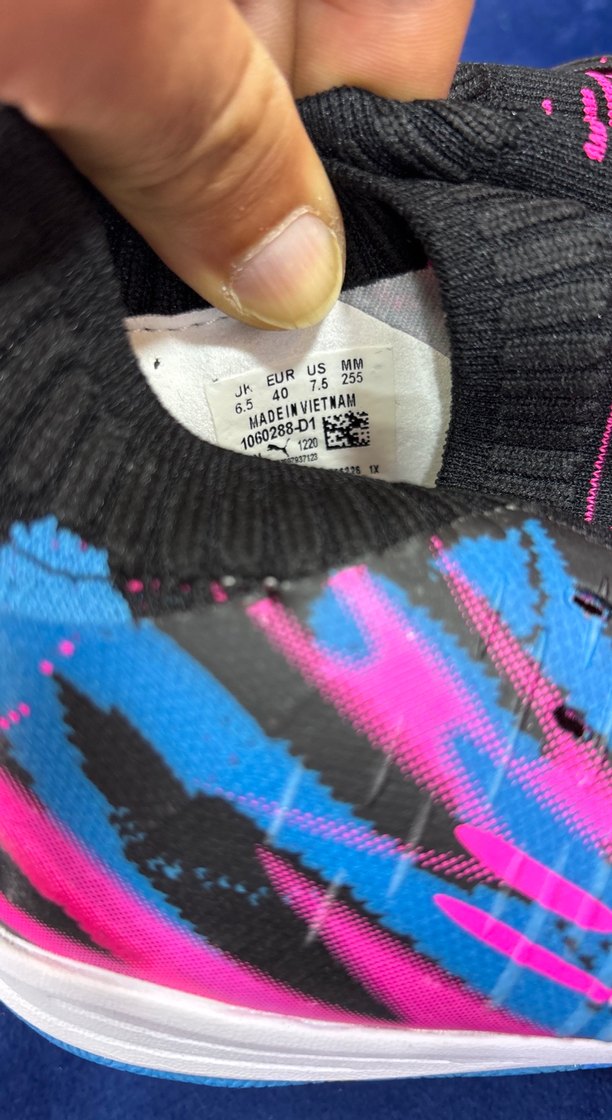 Puma Neon Renkli Futbol Ayakkabısı — görsel 5/6