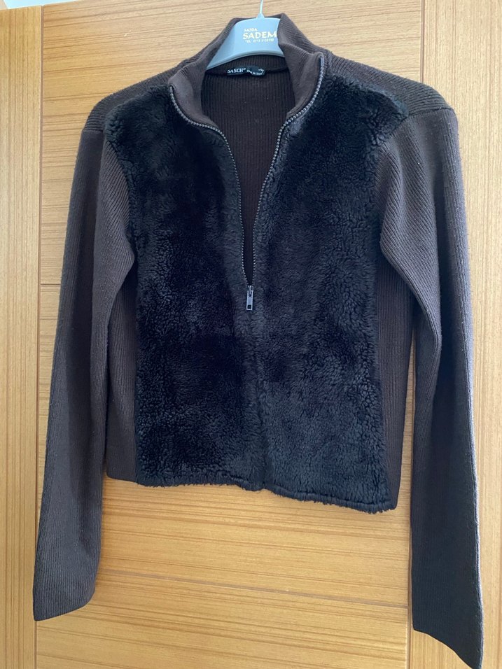 Önü Kürklü Hırka - Görsel 4