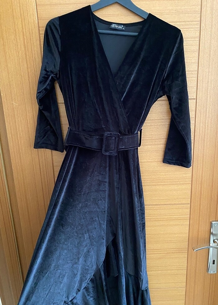 Kadife Elbise - Görsel 2