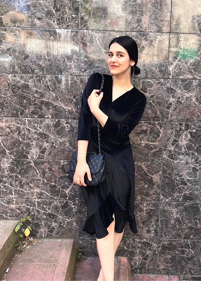 Kadife Elbise - Görsel 3