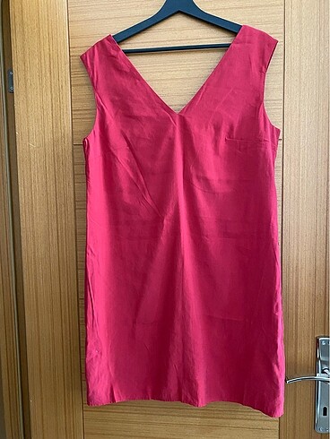 Mango Sırt Detaylı Elbise
