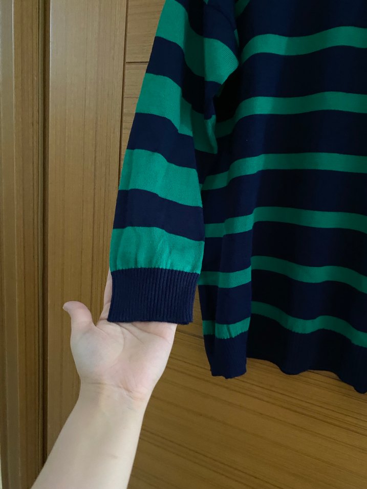 Yeşil Çizgili Düğmeli Uzun Kollu Triko Kazak - Görsel 3