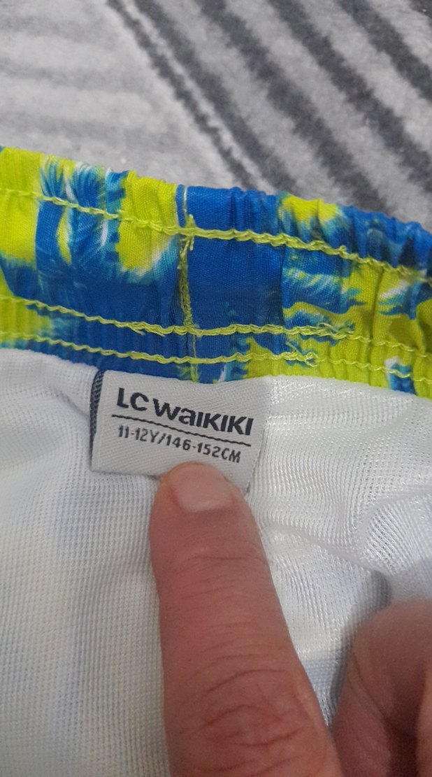 Erkek Çocuk Sarı Renkli Palmiye Desenli Mayo - Görsel 2