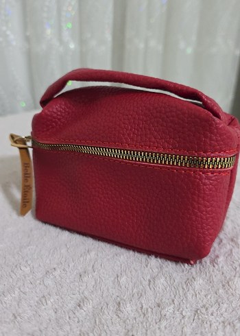 Kırmızı Deri Fermuarlı Kadın Çanta ve parfüm - Görsel 2