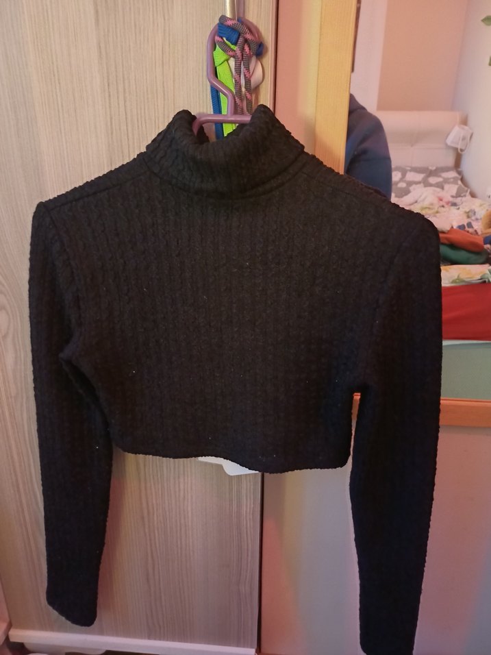 Kadın Siyah Boğazlı Triko Kazak - Görsel 2