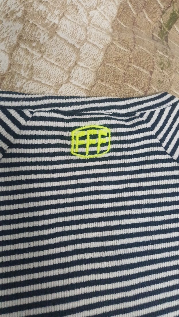 Zebra Desenli Fit Kesim Fermuarlı Triko Hırka - Görsel 3