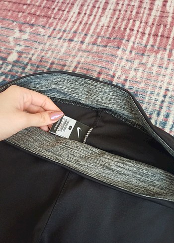 Siyah Nike Kadın Spor Tayt - Görsel 4