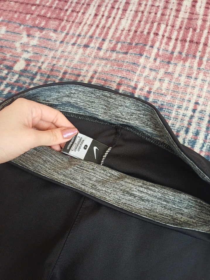 Siyah Nike Kadın Spor Tayt - Görsel 4