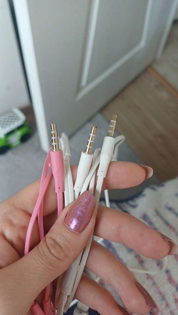 Pastel Pembe ve beyaz Kulak İçi Kulaklık - Görsel 3