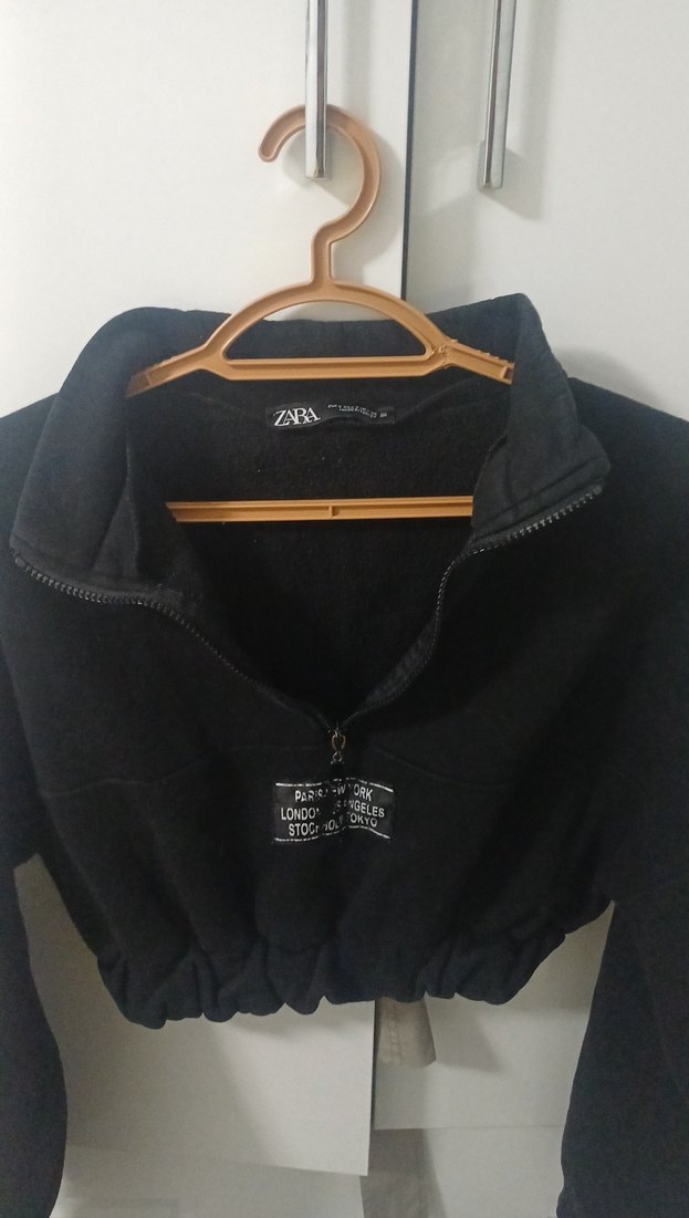 Siyah Yarım Fermuarlı Crop Sweatshirt - Görsel 2