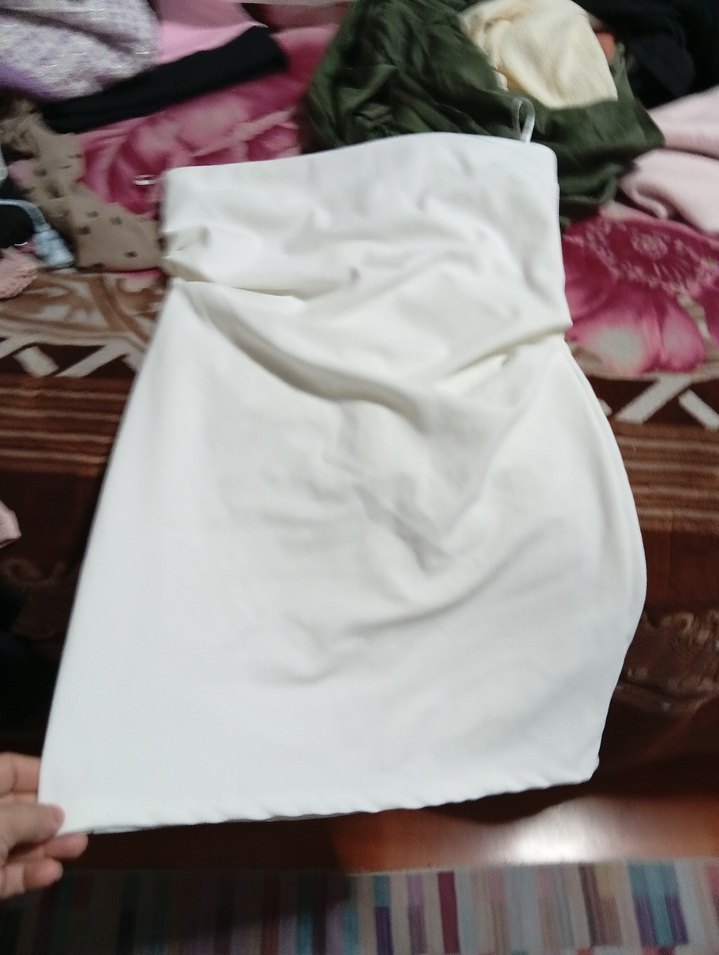 Beyaz Mini Straplez Drapeli Elbise - Görsel 5