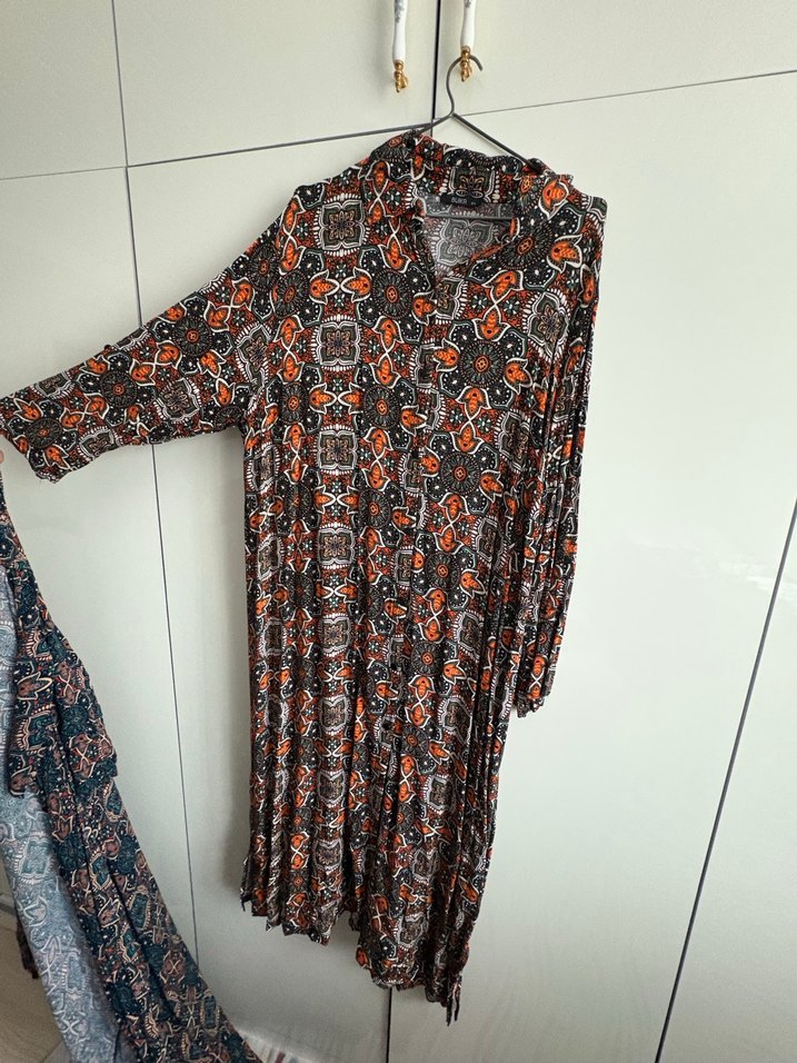 buyuk beden 6xl Desenli Uzun Kollu Piliseli Bohem Elbise - Görsel 2