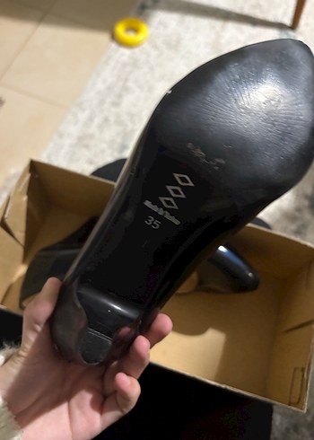 Parlak Siyah Stiletto Topuklu Kadın Ayakkabı - Görsel 2