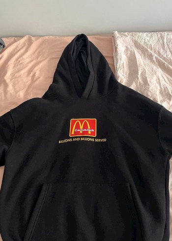 Siyah Kapüşonlu Baskılı Kadın Sweatshirt