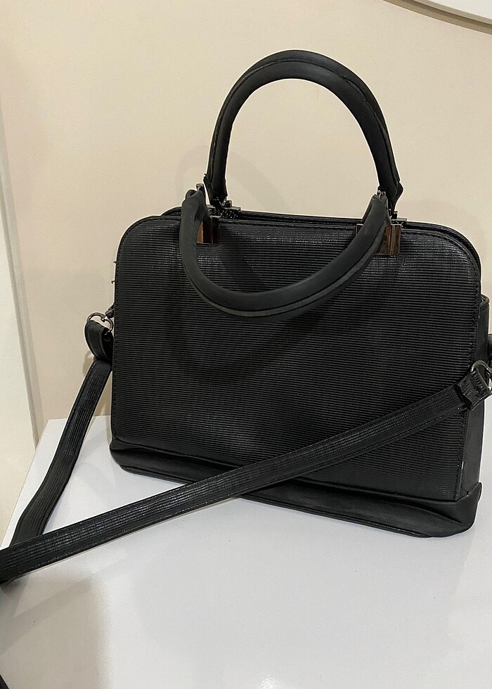 Siyah El ve askılı Çanta - Görsel 4