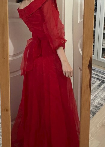 Kırmızı Tüllü Yırtmaçlı Abiye - Görsel 7