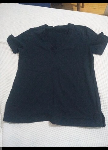 v yaka tshirt