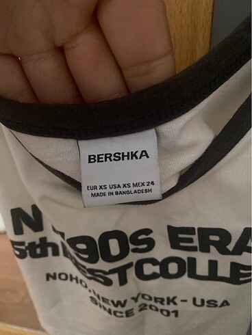xs Beden beyaz Renk bershka desenli askili crop