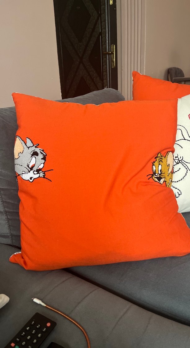 Nakış punch Renkli Turuncu Pop Kültür Yastık - Görsel 3