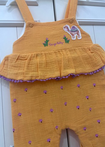 Nakışlı Fırfırlı Sarı müslin Bebek Tulum - Görsel 2