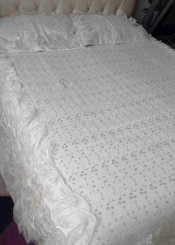 brillant marka Beyaz fırfırlı Yatak Örtüsü ve kırlenti - Görsel 3