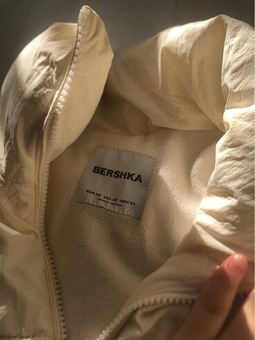 xs Beden ten rengi Renk Bershka Krem mont