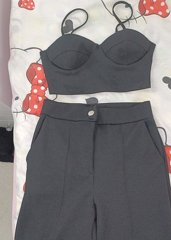 Kemer Detaylı Siyah takım - Görsel 2