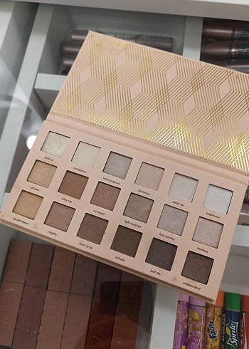 rival loves me far paleti - Görsel 2