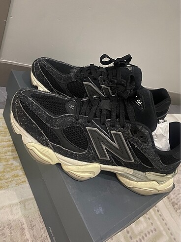 43 Beden NEW BALANCE 9060