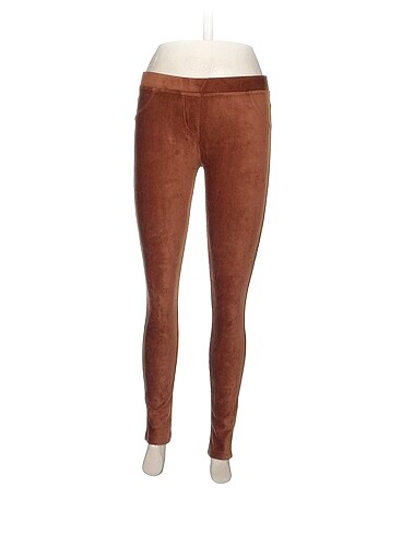 Bershka Kumaş Pantolon %70 İndirimli.