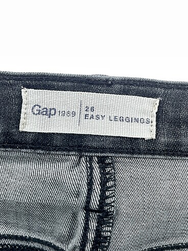 26 Beden siyah Renk Gap Jean / Kot %70 İndirimli.