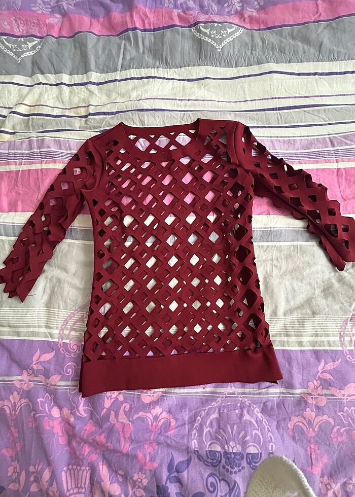 Delikli bluz - Görsel 2