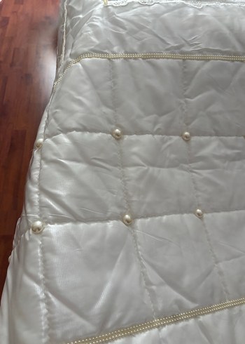 İnci Detaylı İşlemeli Beyaz Yatak Örtüsü - Görsel 7