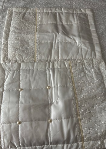 İnci Detaylı İşlemeli Beyaz Yatak Örtüsü - Görsel 6