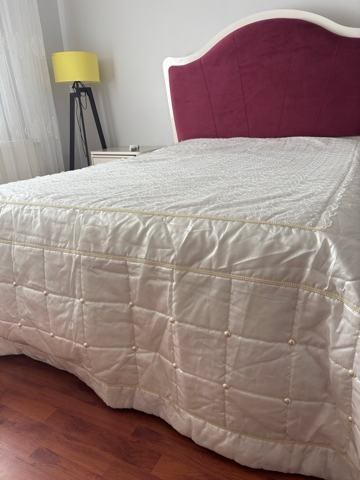 İnci Detaylı İşlemeli Beyaz Yatak Örtüsü - Görsel 2